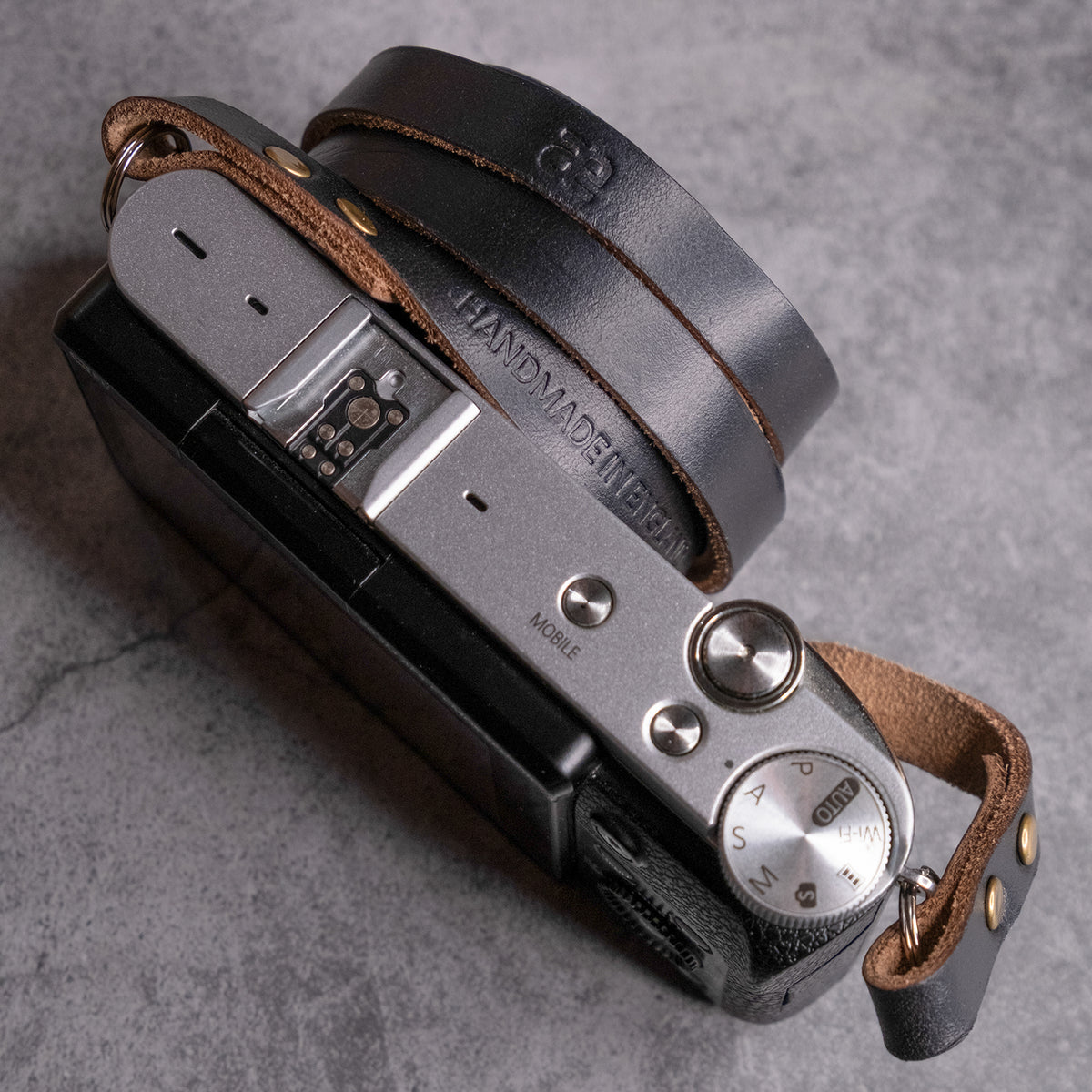 Hudson Leather Camera Strap Thin - Classic Ring - Black